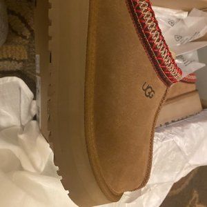 UGG Women’s Tazz Chestnut Platform Slippers | Size 8